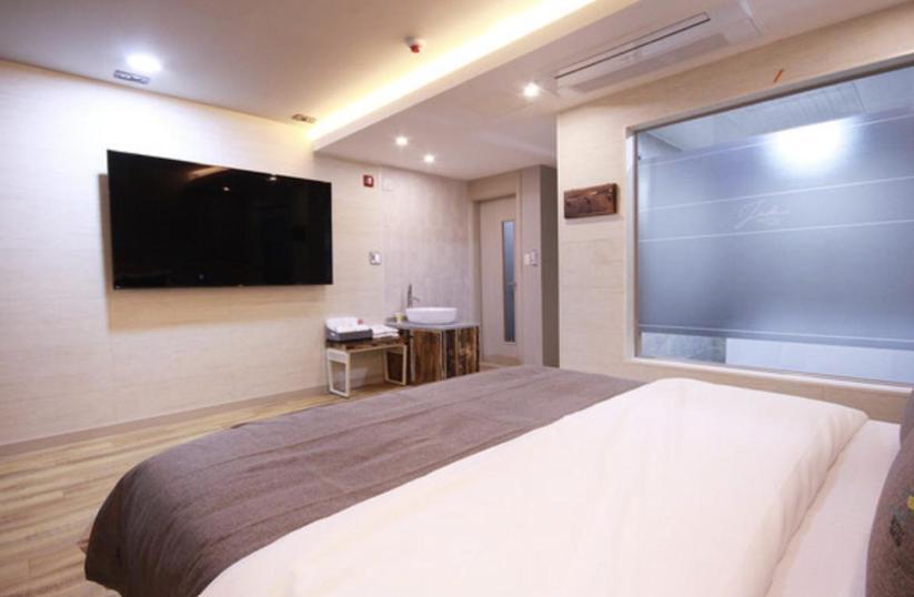 Jade Hotel أولسان الغرفة الصورة